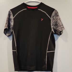 Old Navy Boys Black Active Wear Tshirt Size M